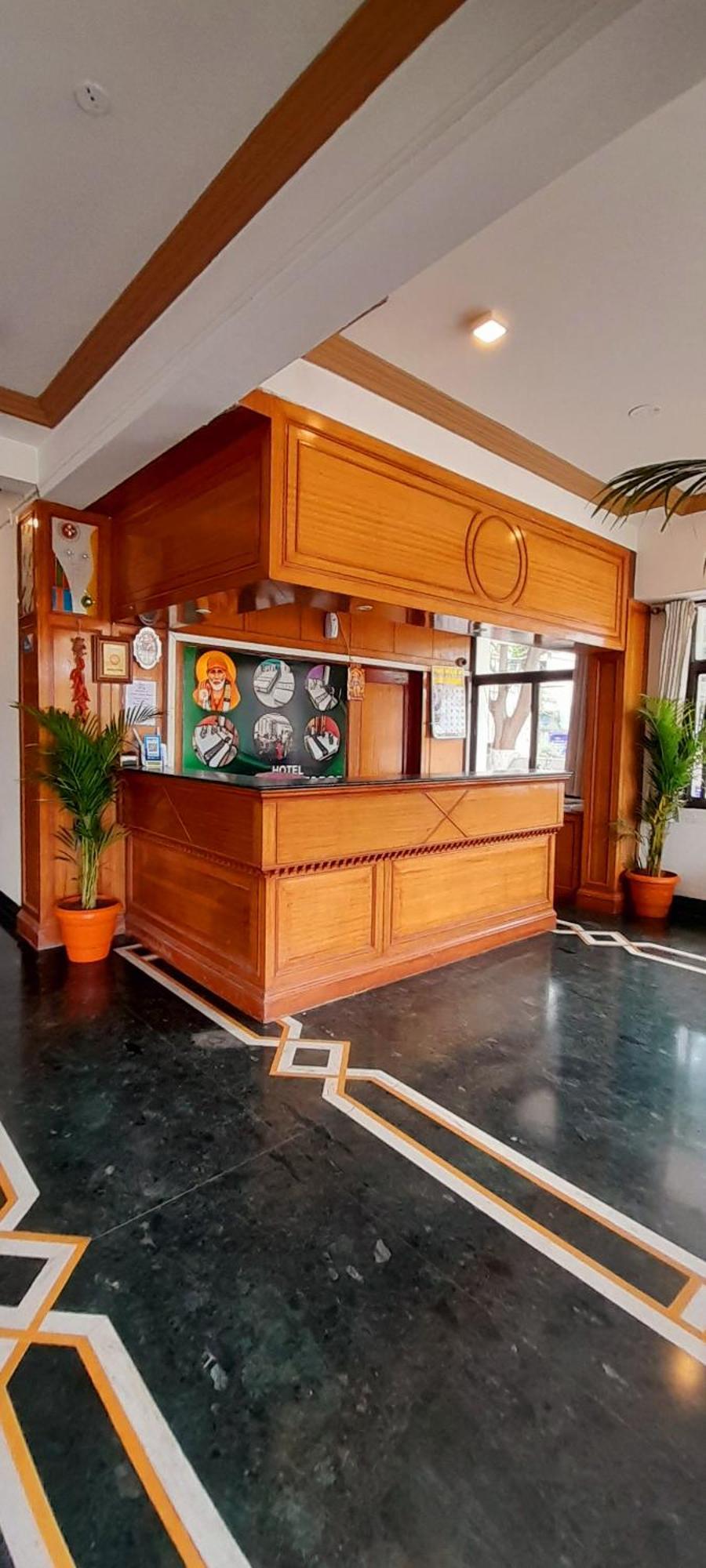 Indore Palace - Feel At होटल 3*