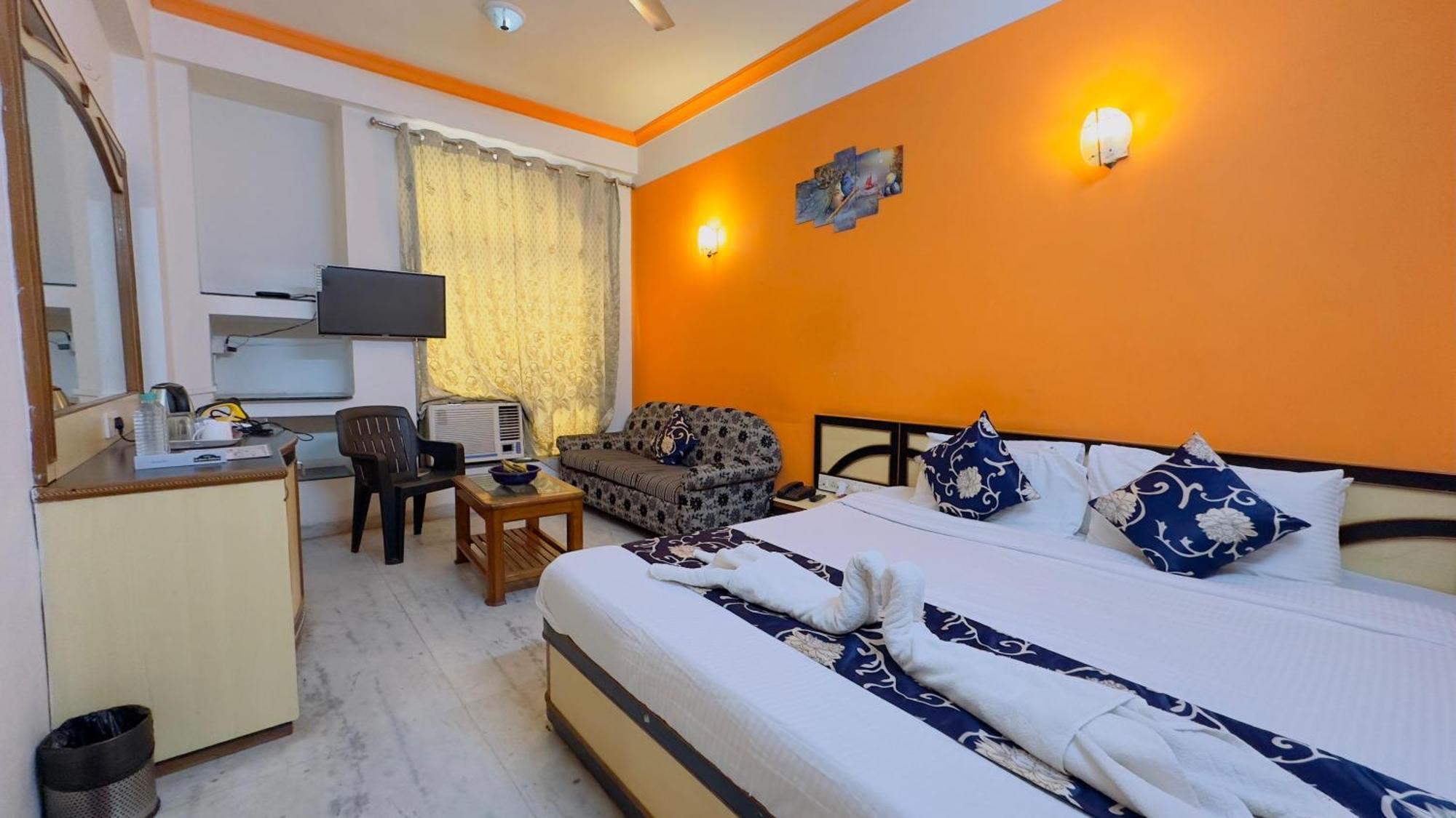 होटल Indore Palace - Feel At 3*